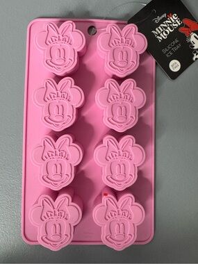 Disney Pink Minnie Mouse face shaped Silicone Ice Mold Tray cute